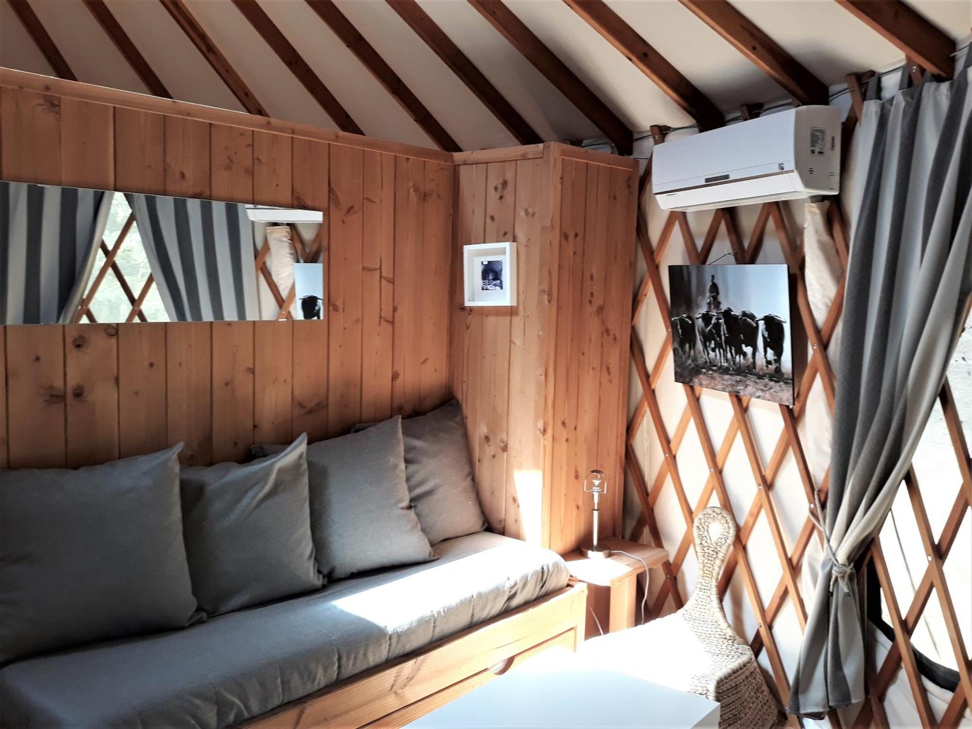 Camping Le Pre Saint-Andre Souvignargues Δωμάτιο φωτογραφία